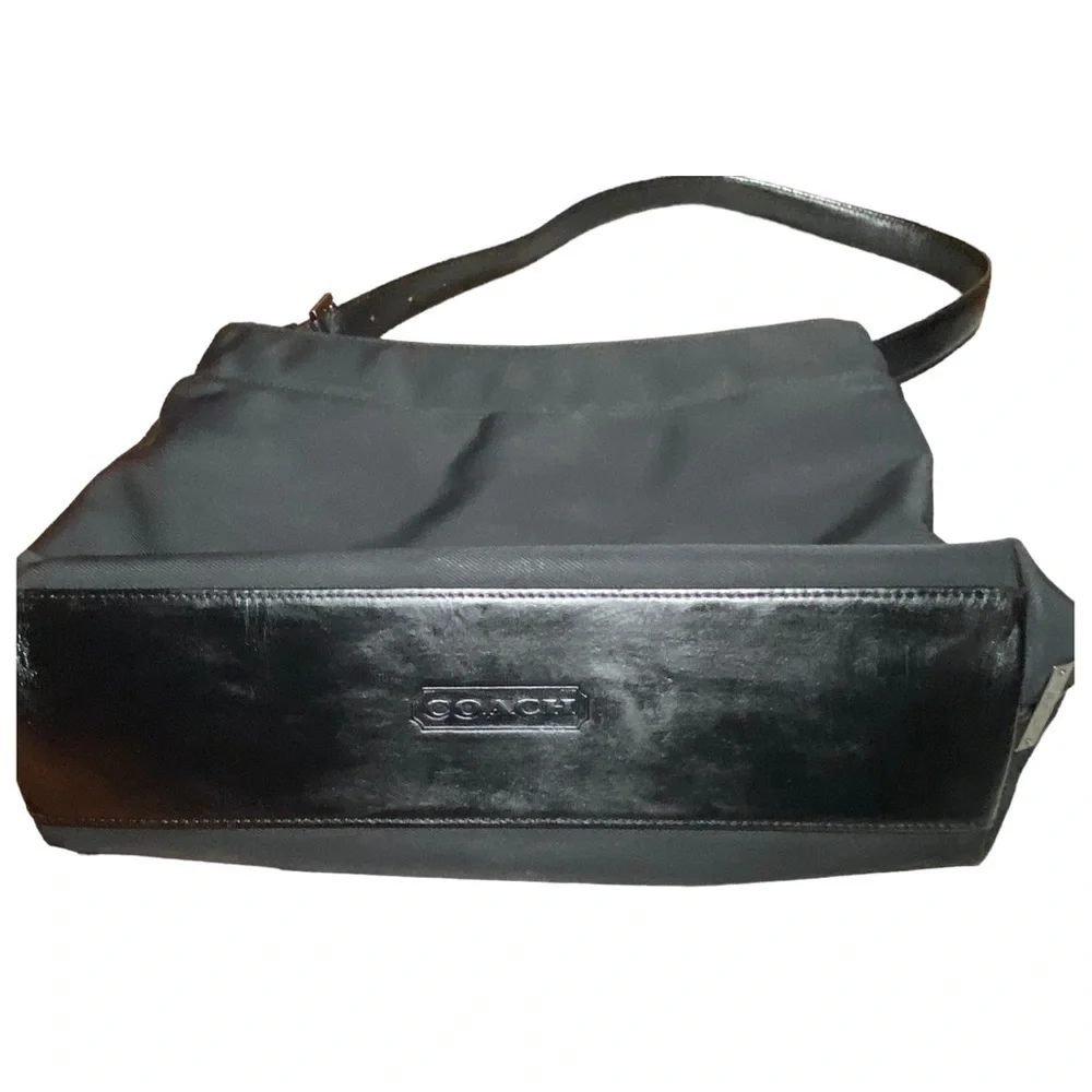 Rare Vintage Coach Handbag In Black - Picture 10 of 11